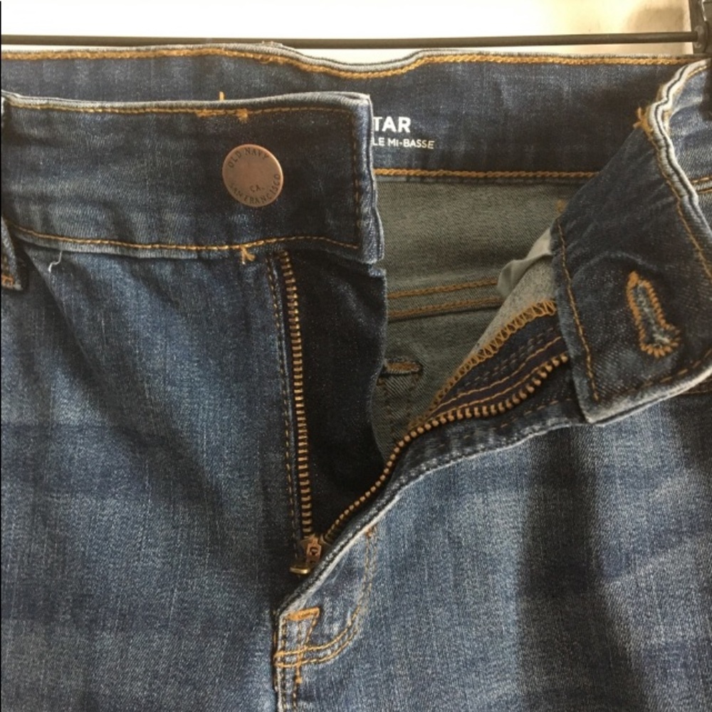 Old Navy Rockstar Skinny Fit Jeans - Picture 3 of 8